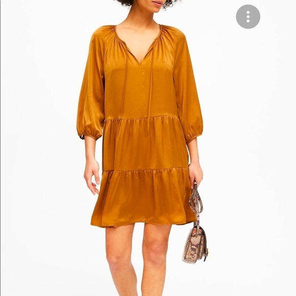 Banana Republic Satin Tiered Tie V-Neck Swing Mini Dress BOHO Peasant Size XS - Picture 2 of 8